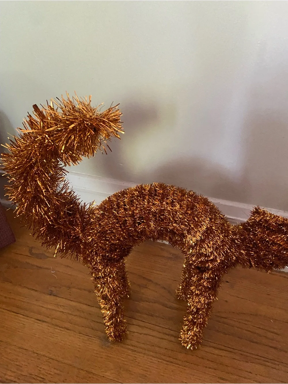 Halloween Orange Tinsel Cat Décor